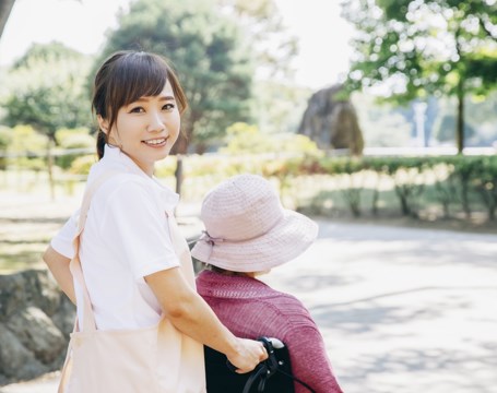 ブラック　介護施設